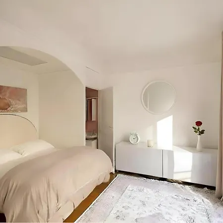 2br - Sleep 7 - Trocadero Area - Modern&spacious * París