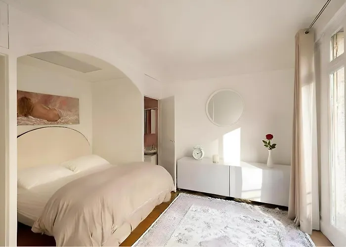 2br - Sleep 7 - Trocadero Area - Modern&spacious * París